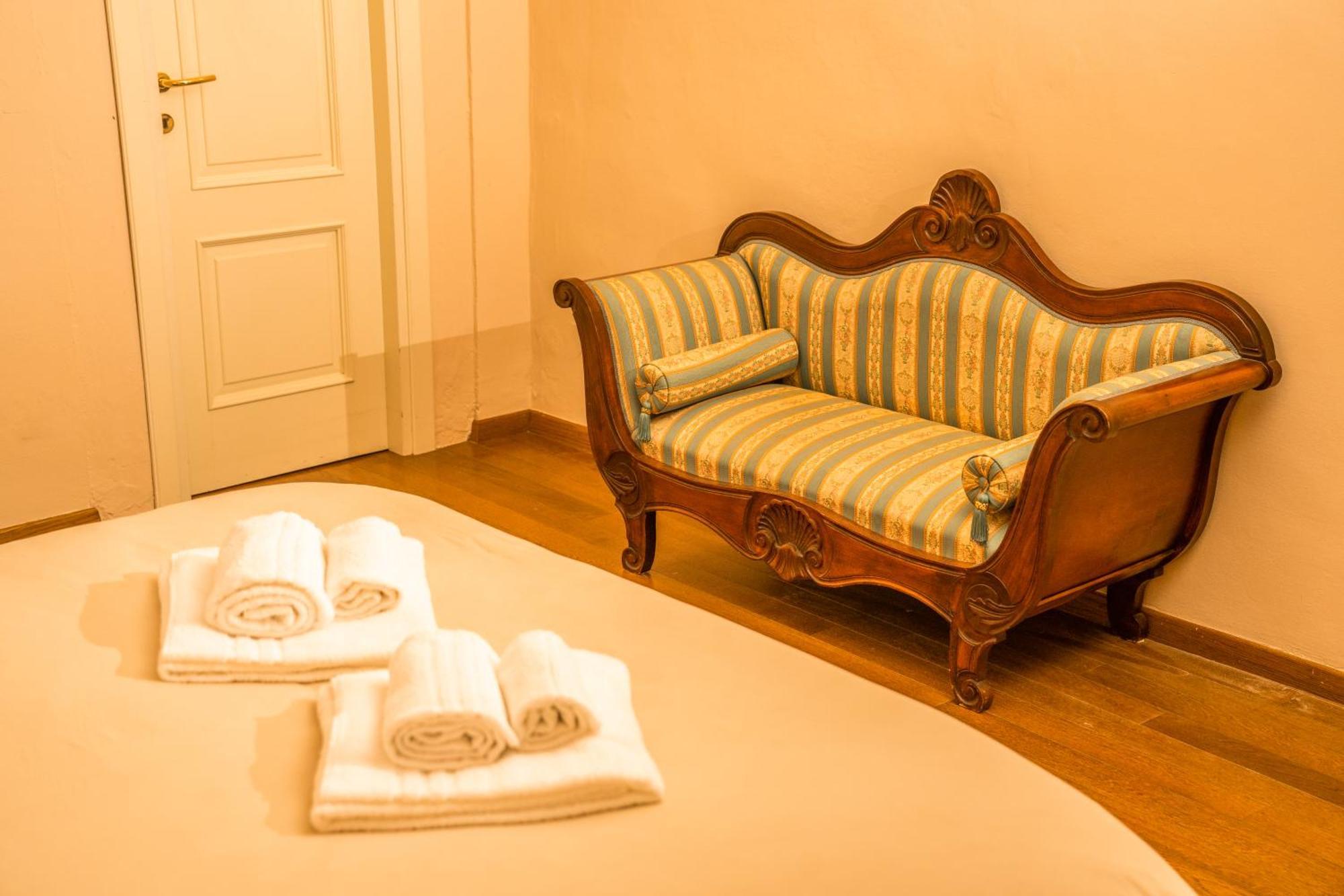 Il Gallo - Charming Apartment In Lucca Heart ルッカ エクステリア 写真